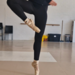 Pointe-shoe-ballet-dancer-